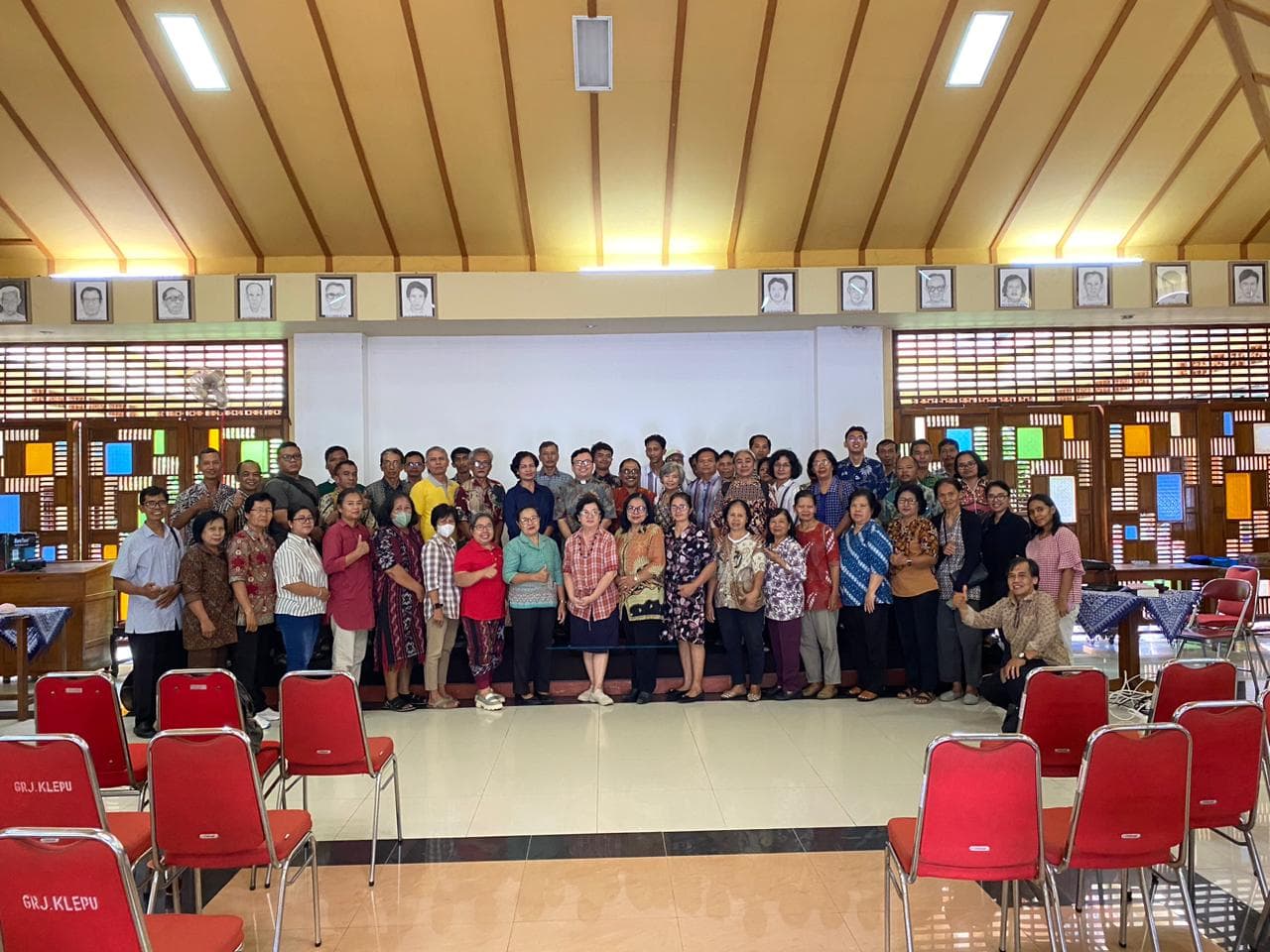 Pembinaan Prodiakon dan Pemandu Lingkungan Paroki Klepu